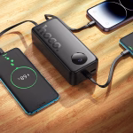 HOCO J132B Sabio – Power Bank 22.5W + PD 20W avec affichage digital et 3 câbles intégrés (30 000 mAh) – Polyvalence maximale, autonomie extrême – Image 4