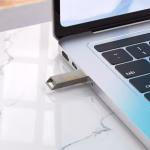 HOCO UD13 - Clé USB Clever USB3.2 (64GB/128GB/256 GB) gris métallisé – Image 2